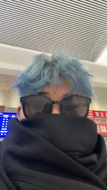 平行线的第一张照片--舟山中老年相亲网